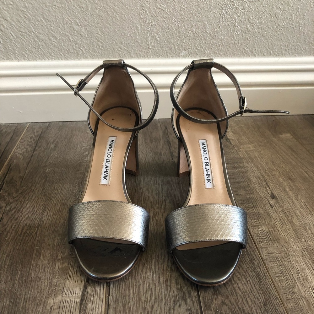 Manolo Blahnik block heel sandals sz 37